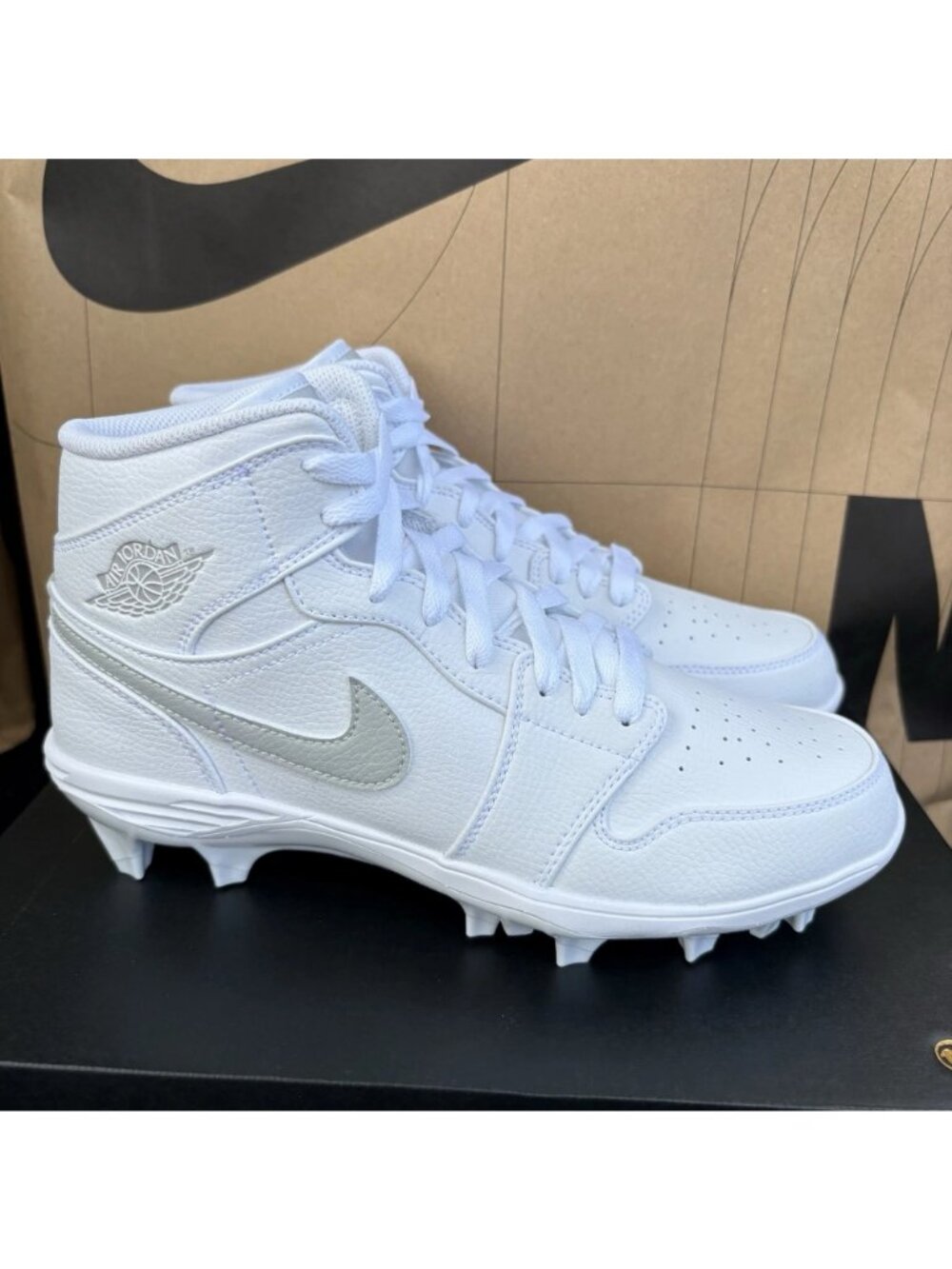 NEW Nike Air Jordan 1 Mid TD Football Cleats Grey Fog FJ6805-101 Size 8